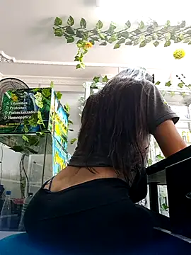 Snapshot of Tatianna_Loove_ chatting on April 29, 2026, 5:30 pm Tatianna Loove online show from April 29, 2026, 5:30 pm