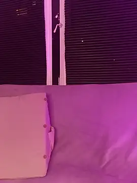 Eva Err online show from April 19, 2026, 11:40 pm