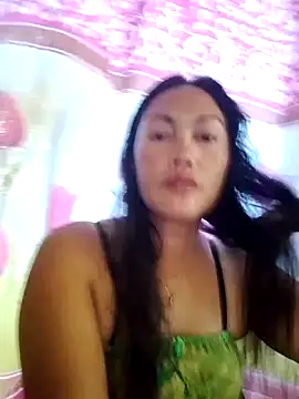 Snapshot of sexymom_siovie chatting on May 17, 2026, 3:06 am sexymom siovie online show from May 17, 2026, 3:06 am