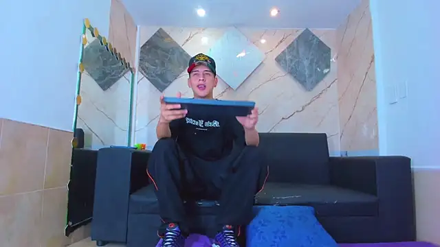 Dominic 26 online show from February 11, 2026, 8:31 pm