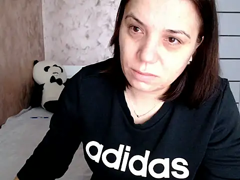 LorraGrey online show from February 10, 2026, 6:45 am