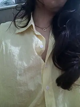 NinaKey online show from March 13, 2026, 7:35 am