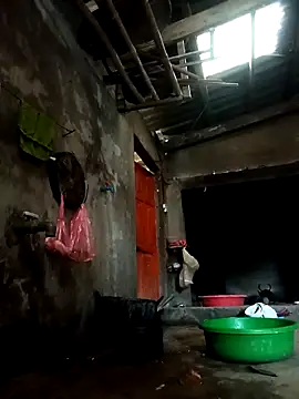 hot-luna- online show from April 11, 2026, 7:38 am