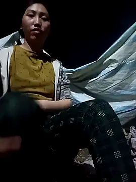 Snapshot of hot-luna- chatting on February 18, 2026, 11:28 am hot-luna- online show from February 18, 2026, 11:28 am