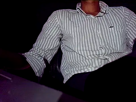 Indian-gentleman teen online show from April 19, 2026, 10:05 am