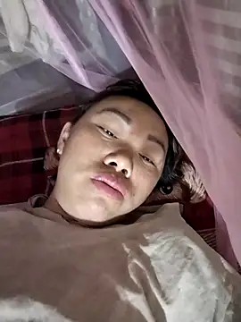 Bella-222 online show from April 13, 2026, 11:09 pm