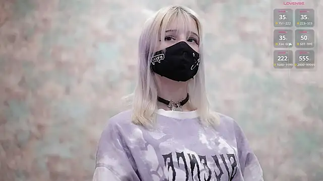 Yunakiss online show from February 24, 2026, 7:37 pm