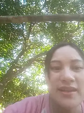 Snapshot of Momo-biki chatting on May 26, 2026, 10:46 am Momo-biki online show from May 26, 2026, 10:46 am