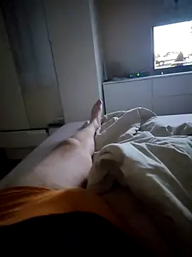 latya111 online show from March 18, 2026, 9:04 pm