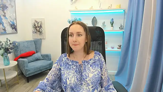 Snapshot of CaseyTerini chatting on June 3, 2026, 2:55 pm CaseyTerini online show from June 3, 2026, 2:55 pm