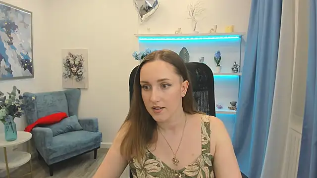 Snapshot of CaseyTerini chatting on June 3, 2026, 11:33 am CaseyTerini online show from June 3, 2026, 11:33 am