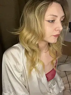 Leecey online show from March 6, 2026, 10:16 pm