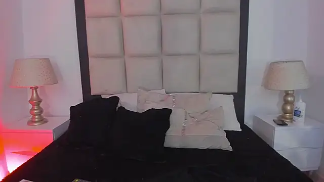 Snapshot of SussyFox chatting on March 3, 2026, 1:51 pm SussyFox online show from March 3, 2026, 1:51 pm