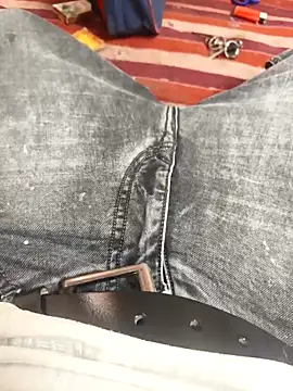 rubitrides11 online show from February 11, 2026, 6:57 am