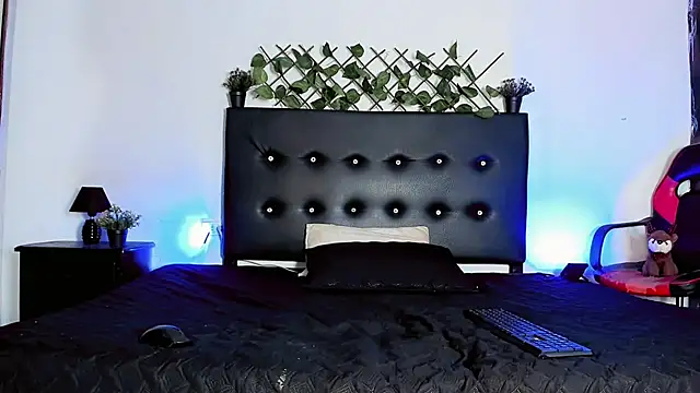 JERO TEASE S7S online show from April 18, 2026, 2:14 am