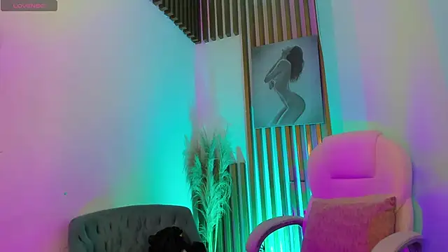 Snapshot of JazminRusso_ chatting on February 16, 2026, 6:23 am JazminRusso online show from February 16, 2026, 6:23 am