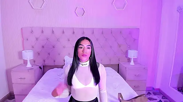 Snapshot of JazminRusso_ chatting on February 6, 2026, 5:25 am JazminRusso online show from February 6, 2026, 5:25 am