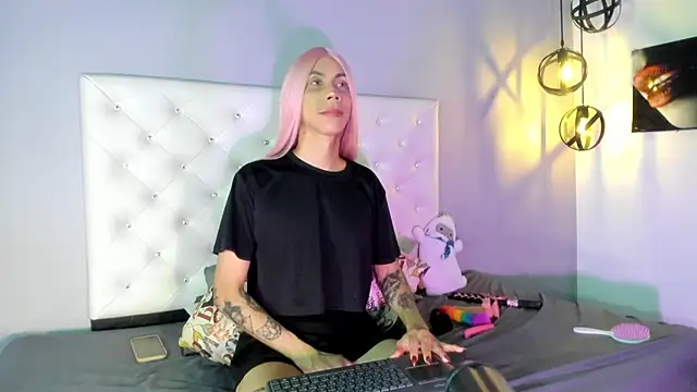 Rose peterson  online show from February 3, 2026, 1:49 pm