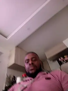 Snapshot of Tuverdugo12 chatting on March 1, 2026, 11:16 pm Tuverdugo12 online show from March 1, 2026, 11:16 pm