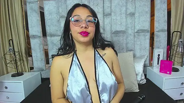 amy noa online show from June 3, 2026, 3:51 am