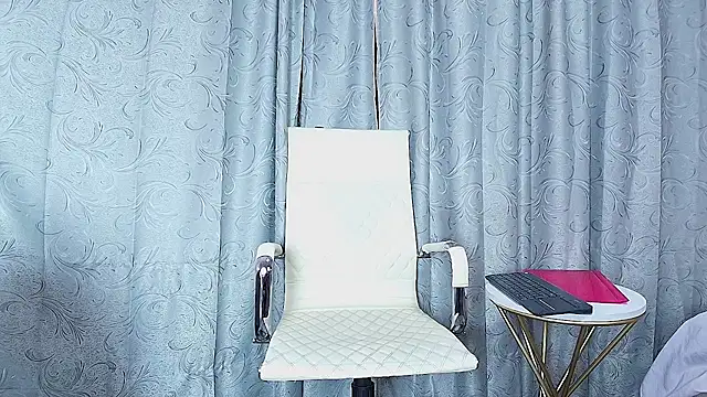 amy noa online show from April 18, 2026, 12:51 pm