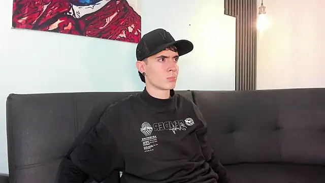 Lio      online show from February 15, 2026, 3:18 am