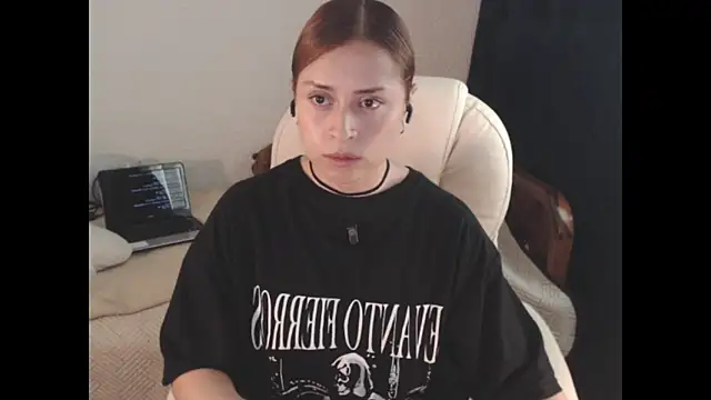 Lametaleralatina online show from February 2, 2026, 1:32 pm