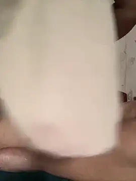 TinaLei online show from March 4, 2026, 1:35 am