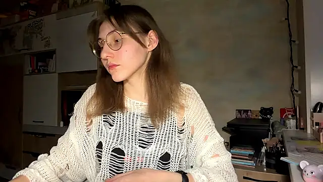 Snapshot of Miaaa_Moon chatting on February 17, 2026, 4:15 pm Miaaa Moon online show from February 17, 2026, 4:15 pm