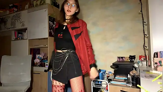 Snapshot of Miaaa_Moon chatting on February 12, 2026, 4:29 pm Miaaa Moon online show from February 12, 2026, 4:29 pm