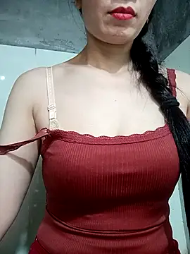 Snapshot of Vyvvyy69 chatting on July 4, 2026, 10:21 am Vyvvyy69 online show from July 4, 2026, 10:21 am