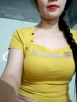 Snapshot of Vyvvyy69 chatting on July 7, 2026, 10:02 pm Vyvvyy69 online show from July 7, 2026, 10:02 pm