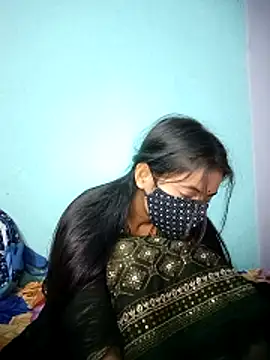 18 year old girl online show from February 15, 2026, 8:35 am