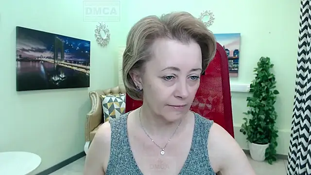 MONA W online show from April 4, 2026, 11:39 am