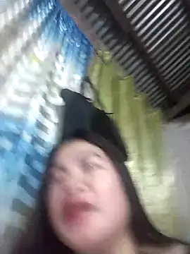 Snapshot of Zyramae_25 chatting on February 28, 2026, 5:12 pm Zyramae 25 online show from February 28, 2026, 5:12 pm