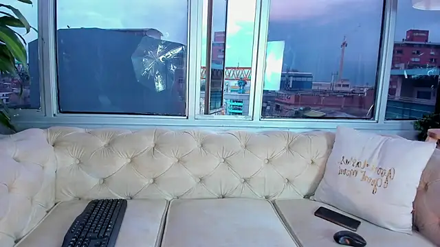 Snapshot of nia-malkova chatting on February 13, 2026, 11:32 am nia-malkova online show from February 13, 2026, 11:32 am