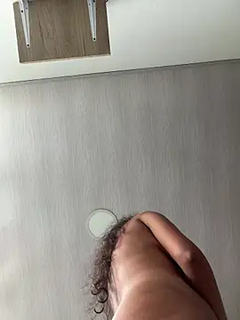 LunaHeat online show from April 16, 2026, 3:02 pm