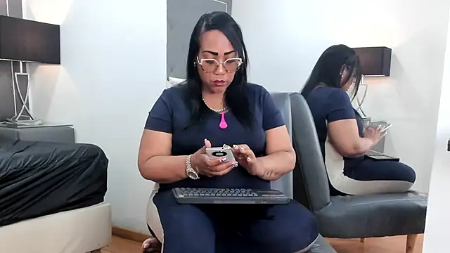 Oliviia williams online show from February 12, 2026, 11:10 am