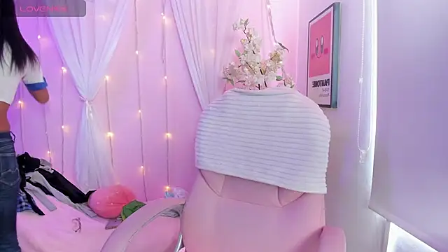 Snapshot of Bella_Miller1_ chatting on March 3, 2026, 3:41 pm Bella Miller1 online show from March 3, 2026, 3:41 pm