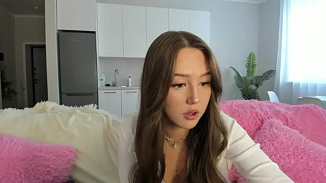 G0od girl online show from February 5, 2026, 8:43 am