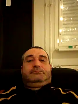 Snapshot of markostoitchev12 chatting on November 26, 2025, 5:40 am markostoitchev12 online show from November 26, 2025, 5:40 am