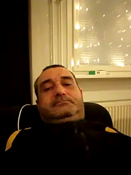 Snapshot of markostoitchev12 chatting on November 27, 2025, 6:25 am markostoitchev12 online show from November 27, 2025, 6:25 am