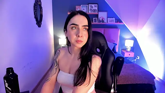Snapshot of Luna_tagliaferri chatting on July 10, 2026, 7:14 pm Luna tagliaferri online show from July 10, 2026, 7:14 pm