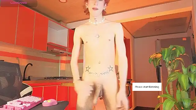 golden twink  online show from February 14, 2026, 6:24 am