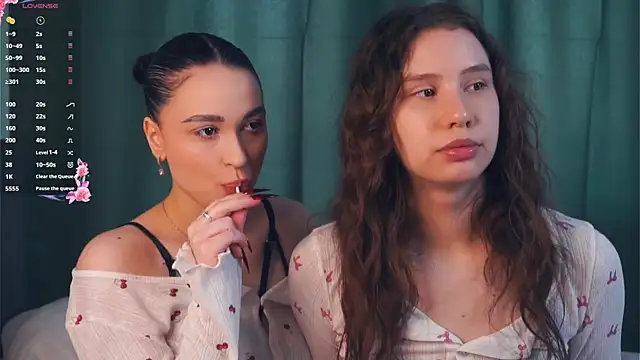 ZofiaSoshnik online show from March 28, 2026, 9:10 am