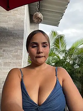 Snapshot of Noa_Harper- chatting on February 6, 2026, 9:33 pm Noa Harper- online show from February 6, 2026, 9:33 pm