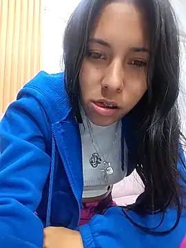 VelvetRosss online show from April 18, 2026, 8:20 pm