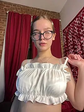 MyKittySayMeow online show from February 13, 2026, 8:53 pm