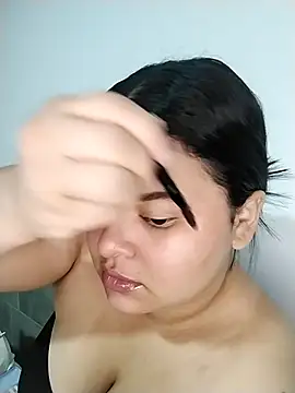 SamanthaStonee online show from February 17, 2026, 10:29 pm