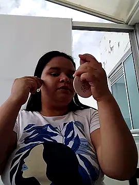 SamanthaStonee online show from February 13, 2026, 7:03 pm